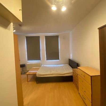 Golders Way Rooms Londyn Zewnętrze zdjęcie