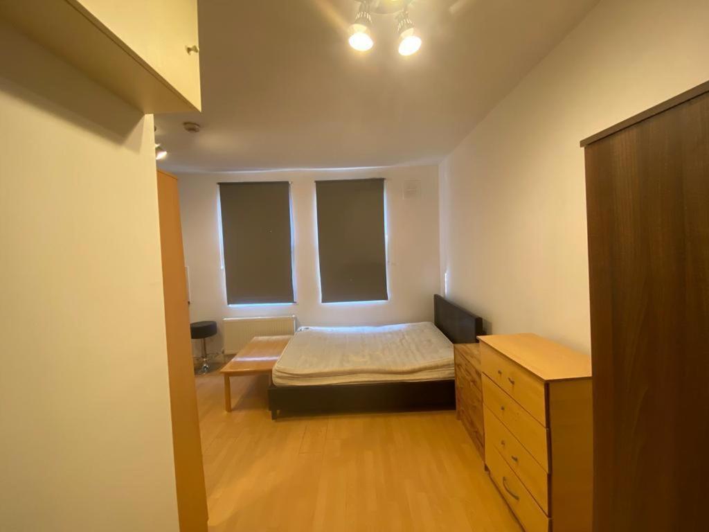 Golders Way Rooms Londyn Zewnętrze zdjęcie