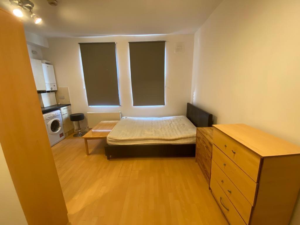 Golders Way Rooms Londyn Zewnętrze zdjęcie